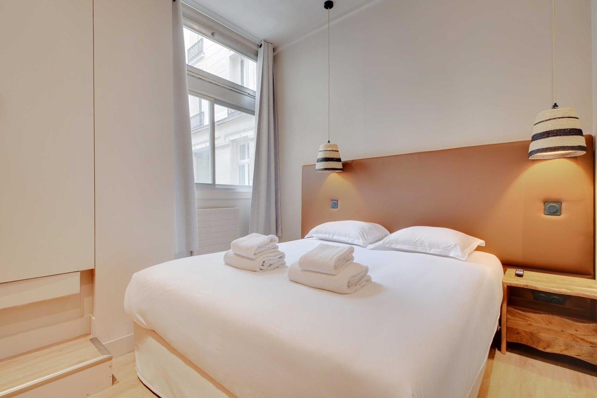 Appartement Elegant - 5bd-12p - Heart Of 'le Marais' Parijs